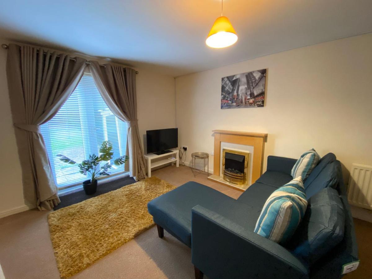 Вілла Wellingborough Cosy Hub Great Harrowden Екстер'єр фото